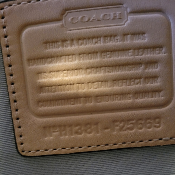 Coach Peyton and wallet - Picture 4 of 7